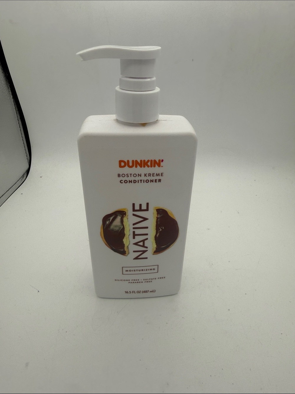 Native DUNKIN' Limited Edition Boston Kreme hair Conditioner 16.5 fl oz